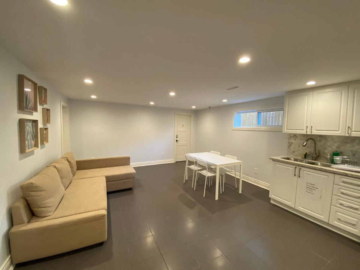 Yonge And Finch Subway !S Spacious And Modern Private Bd With Shared Bathroom Toronto Exterior photo